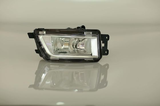 OEM 56D 941700 A مصباح الضباب للسيارة لمبة هالوجين لشركة فولكس فاجن باسات 2016 2017 2018